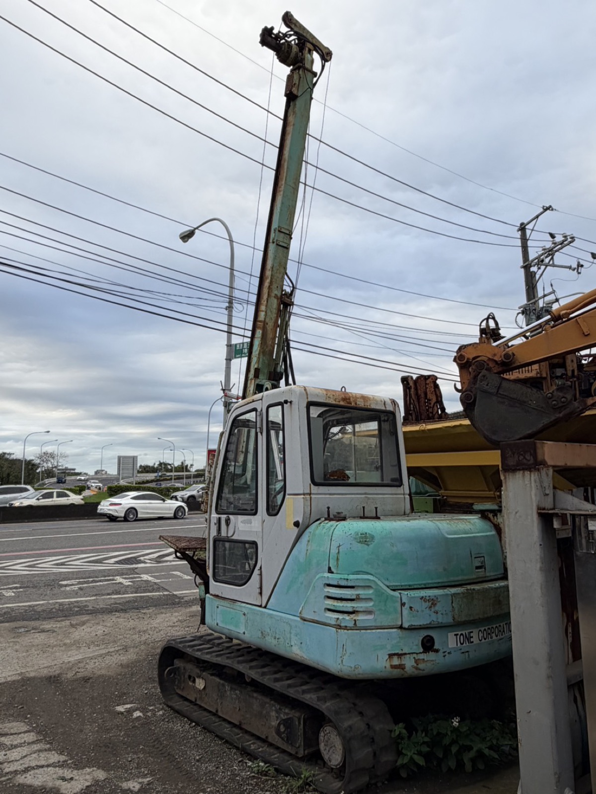 Tone GT-900 地盤改良機 正面