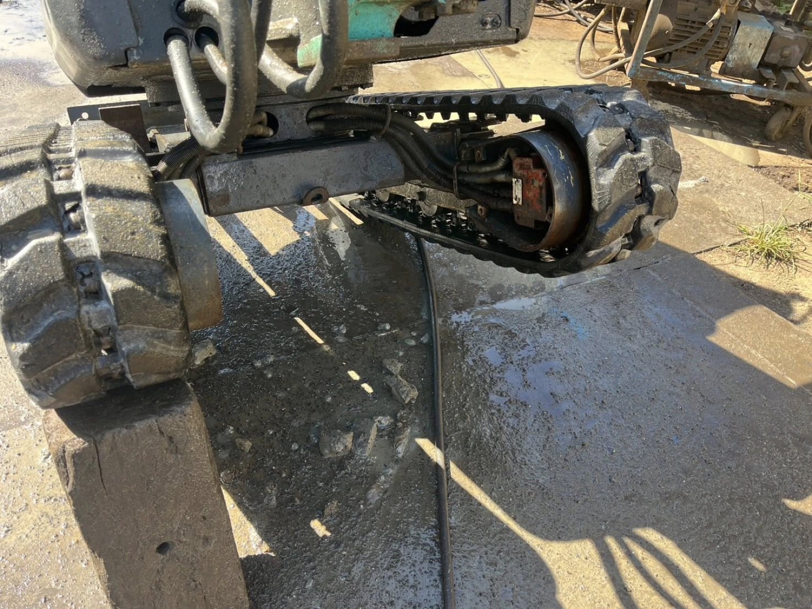 Kobelco 特寫
