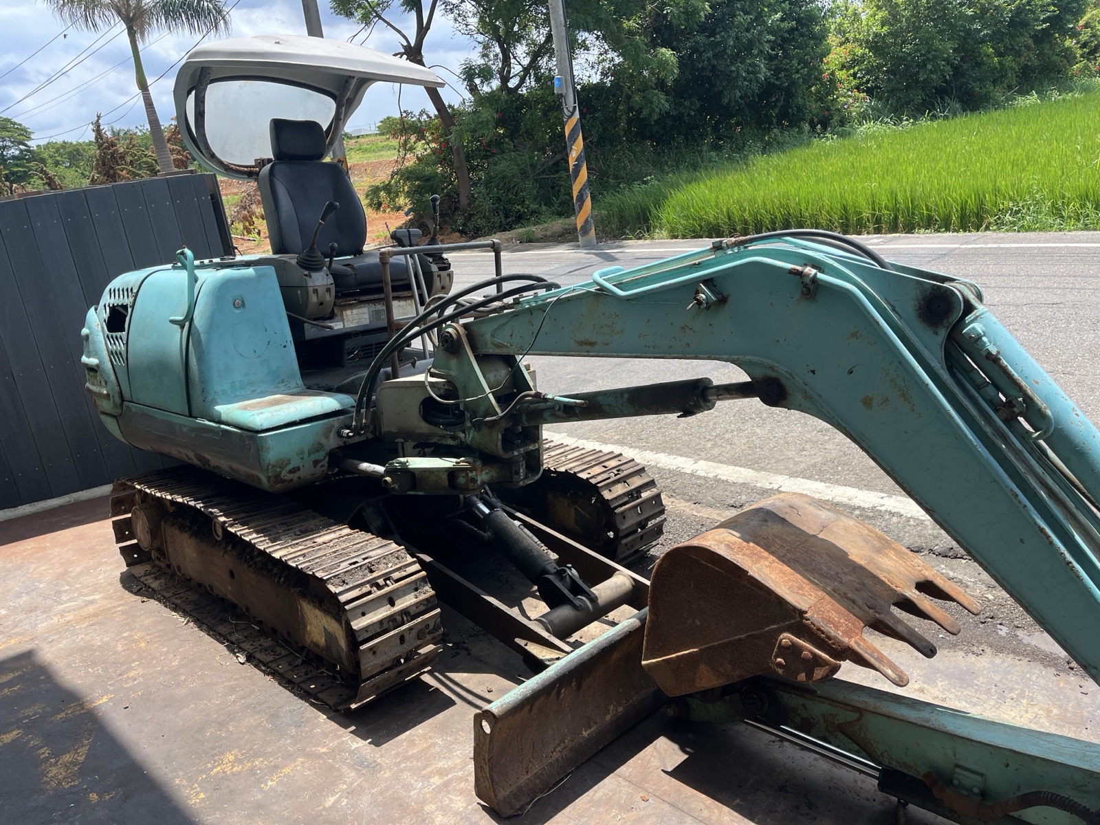 Kobelco SK030 迷你挖土機