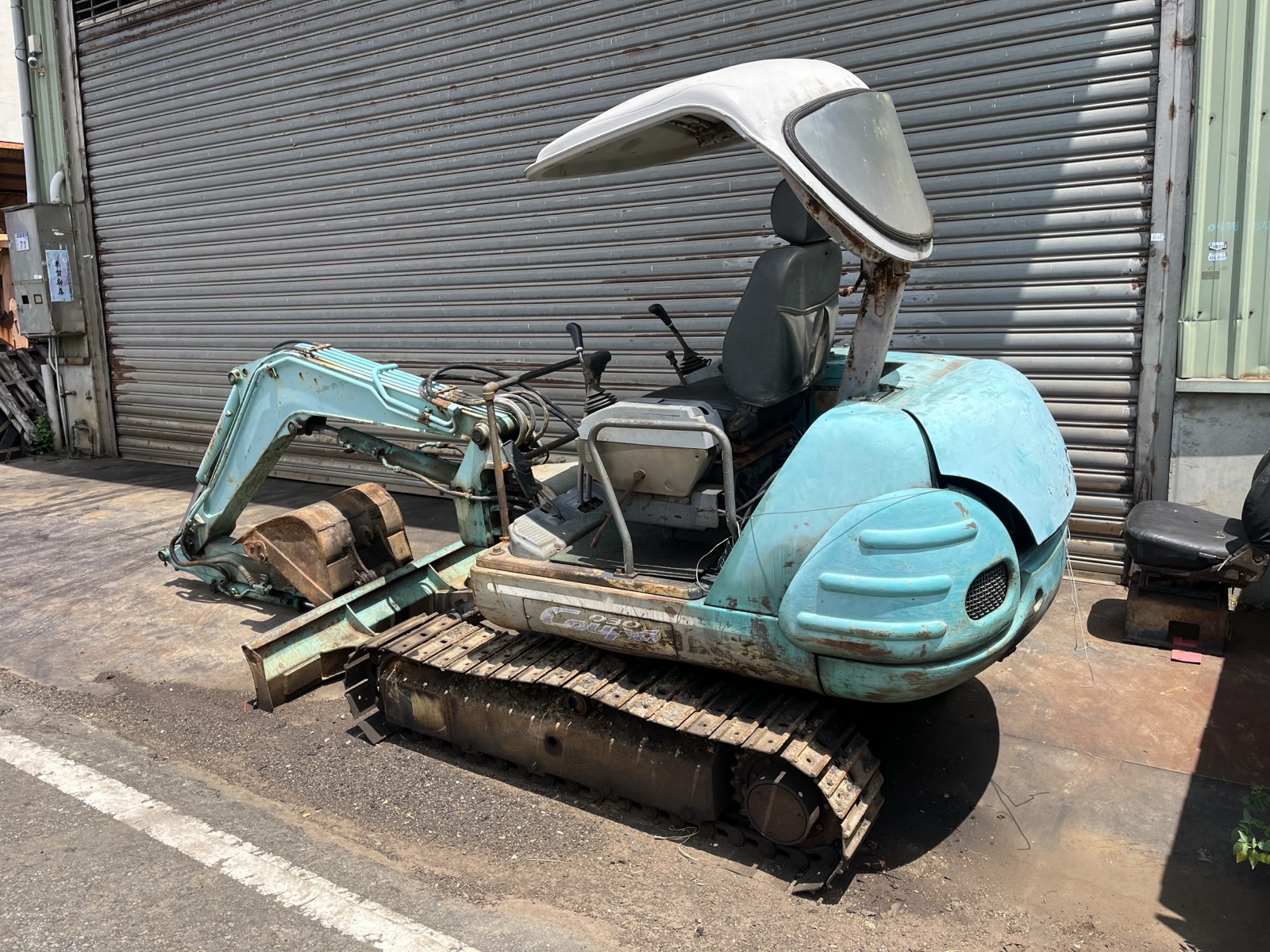 Kobelco SK030 迷你挖土機